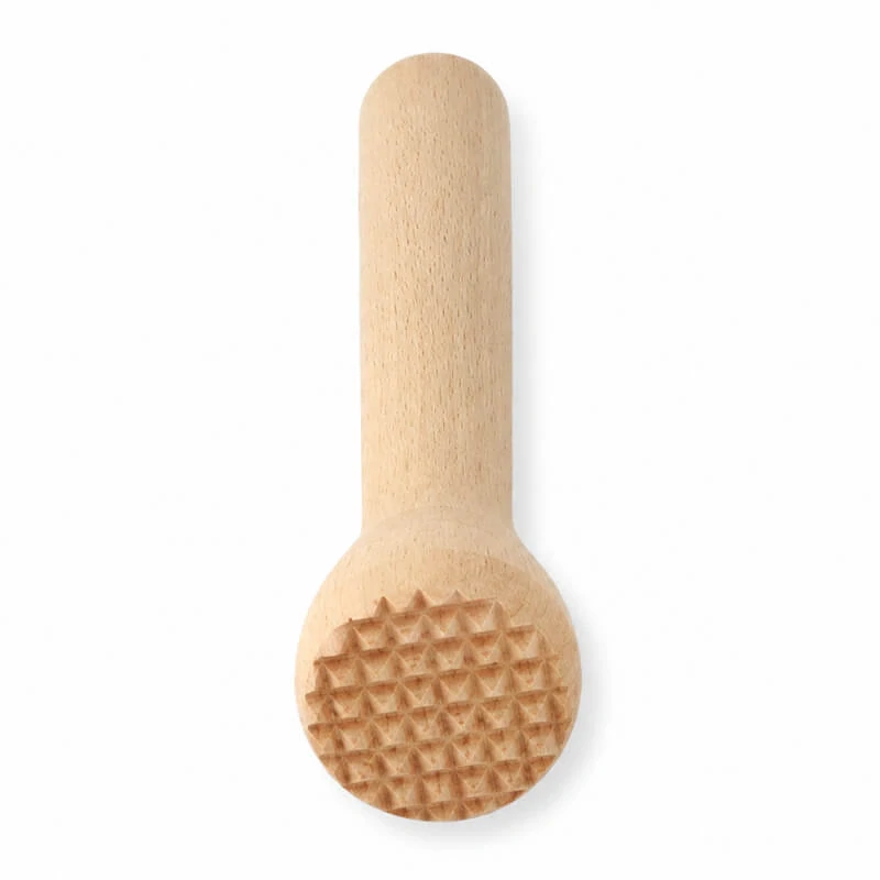 Dřevěný drtič na česnek a bylinky 22 cm