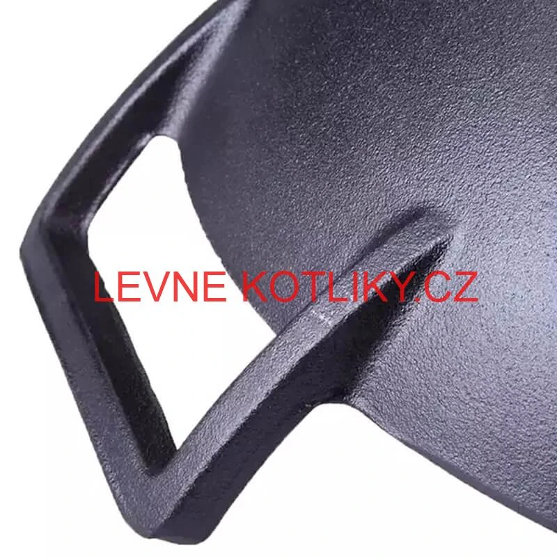 Litinový čínský wok 36,5 cm s dřevěnou poklicí